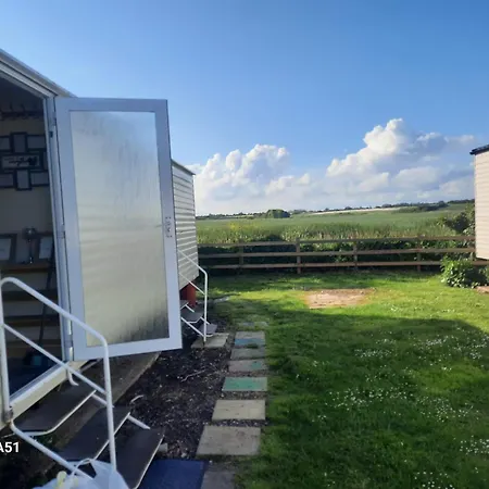 Static Holiday Caravan Clacton-on-Sea Exterior photo